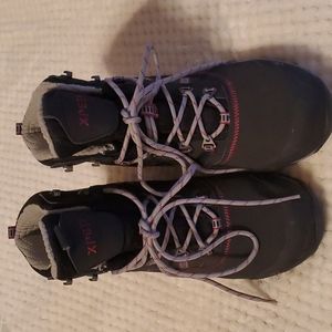 HIKING FUN XPETI hiking boots size 10.5